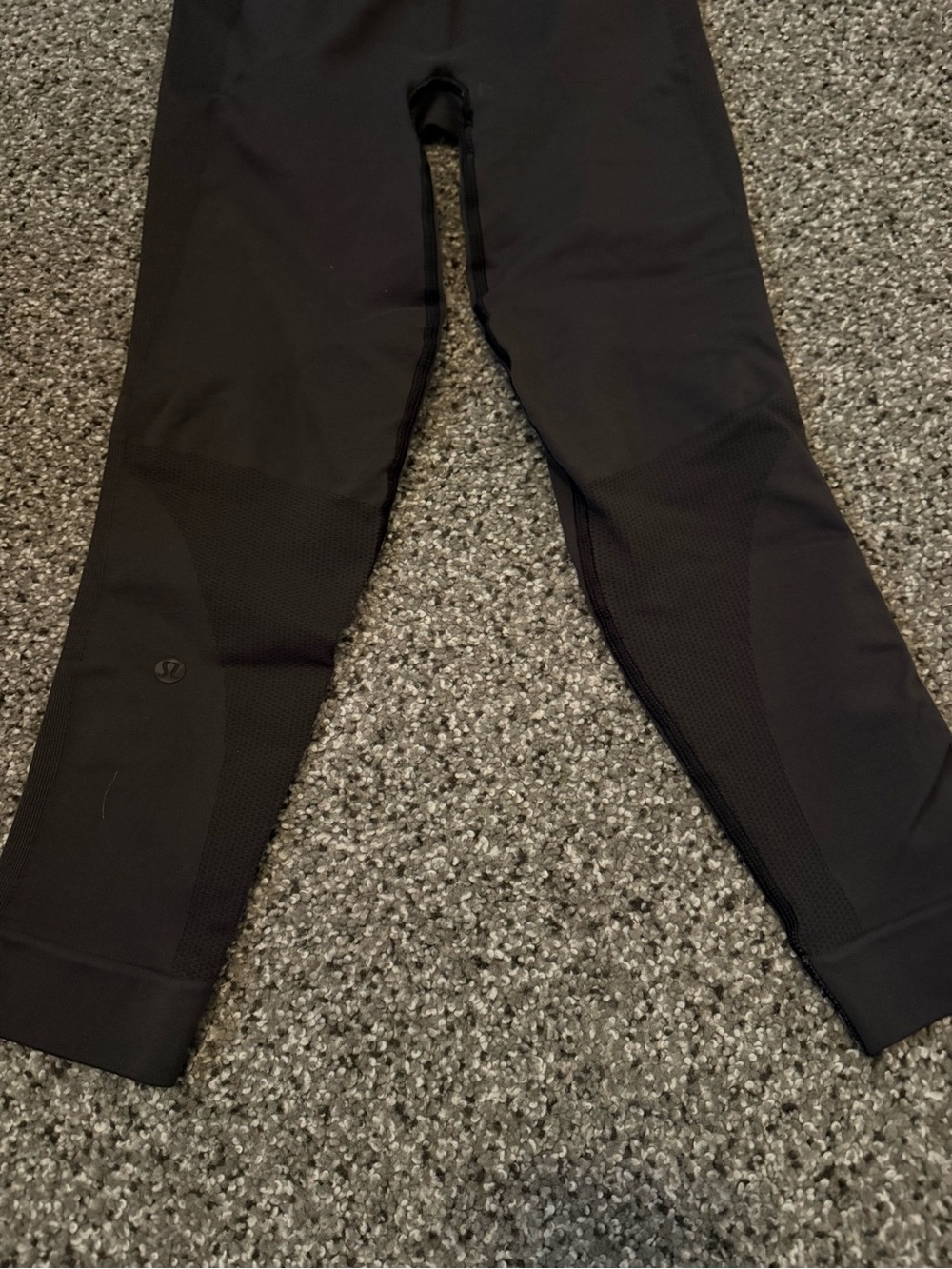 lululemon athletica Black Seamless Leggings - Picture 3 of 3